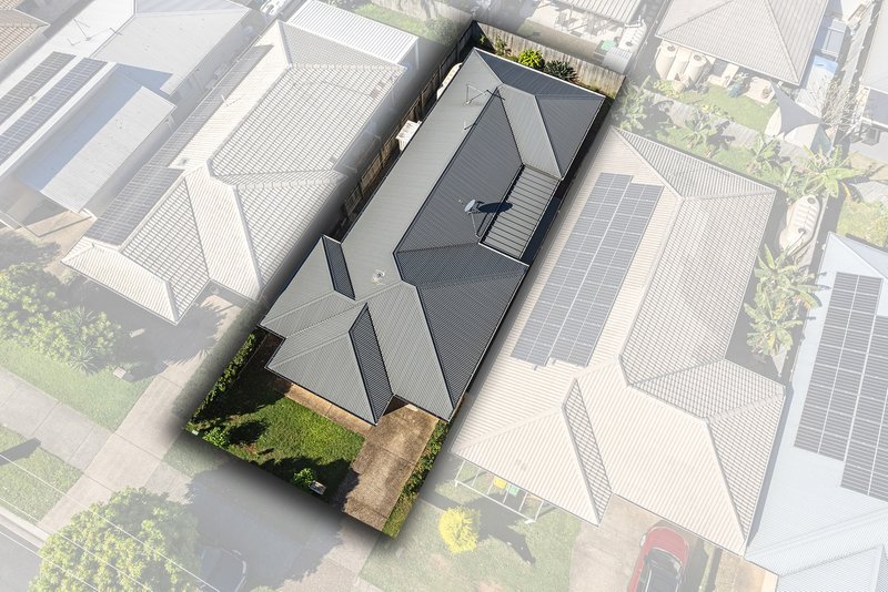 Photo - 11 Balstrup Road North, Kallangur QLD 4503 - Image 19