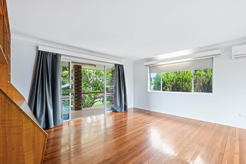 Photo - 11 Baltray Place, Ferny Grove QLD 4055 - Image 2