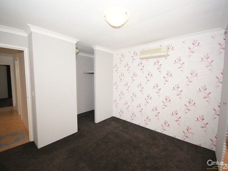 Photo - 11 Balwyn Court, Cooloongup WA 6168 - Image 7