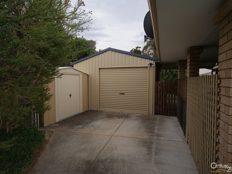 Photo - 11 Balwyn Court, Cooloongup WA 6168 - Image 11