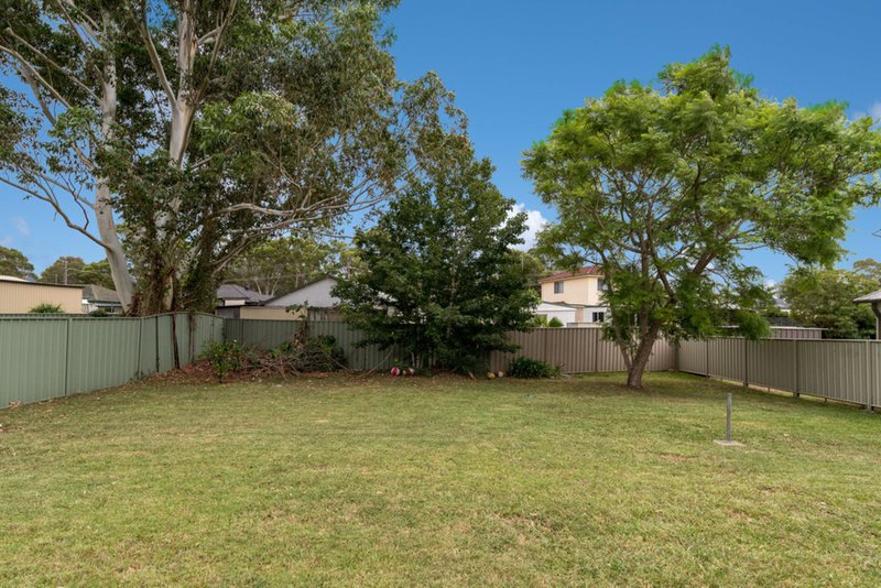 Photo - 11 Bambil Crescent, Dapto NSW 2530 - Image 8