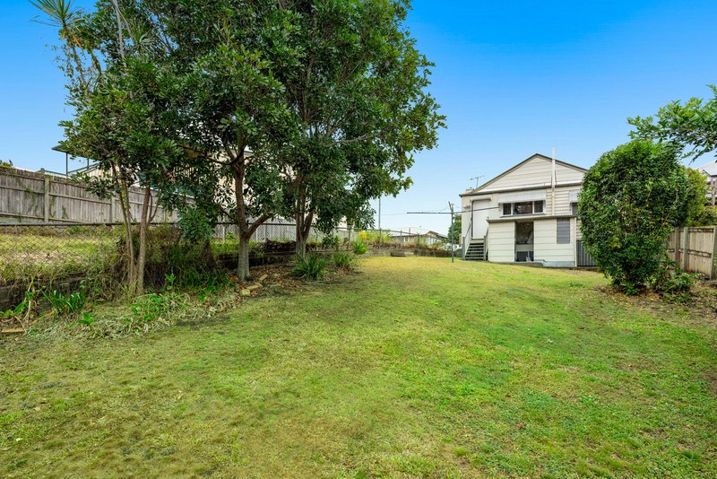 Photo - 11 Banbridge Street, Kelvin Grove QLD 4059 - Image 11