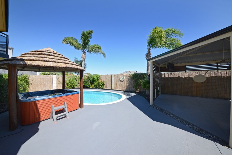 Photo - 11 Bantry Bend, Mindarie WA 6030 - Image 14