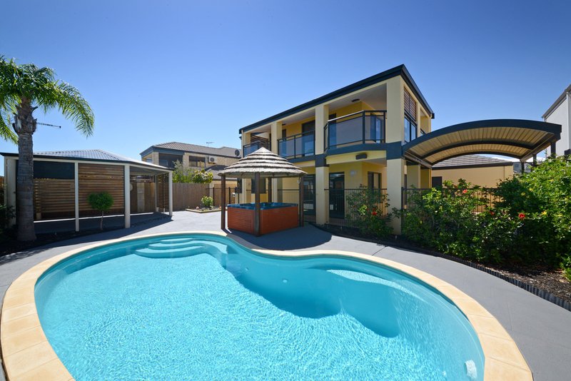 Photo - 11 Bantry Bend, Mindarie WA 6030 - Image 17