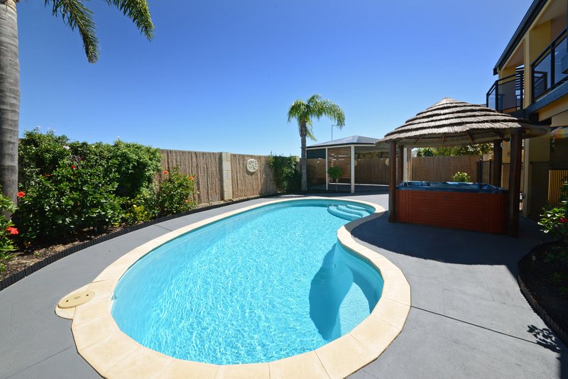 Photo - 11 Bantry Bend, Mindarie WA 6030 - Image 18