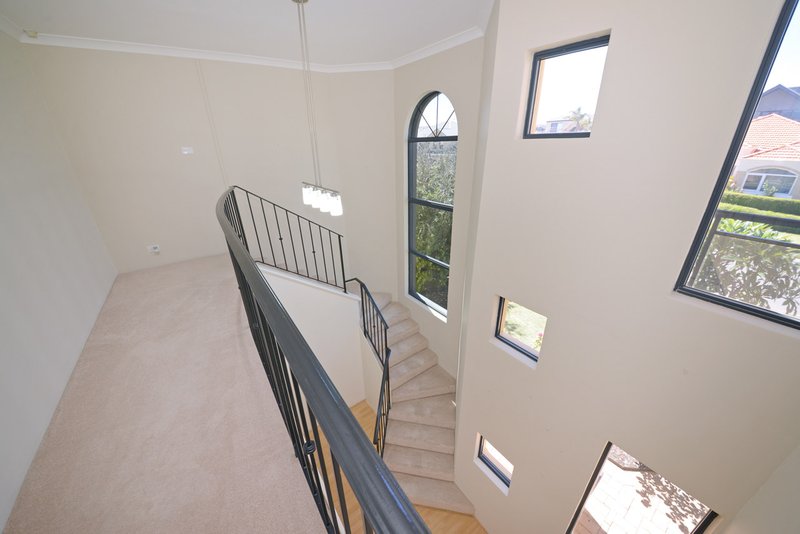 Photo - 11 Bantry Bend, Mindarie WA 6030 - Image 21