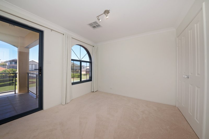 Photo - 11 Bantry Bend, Mindarie WA 6030 - Image 23