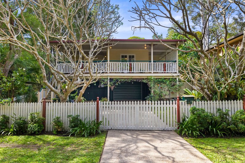 Photo - 11 Bardon Esplanade, Bardon QLD 4065 - Image 1