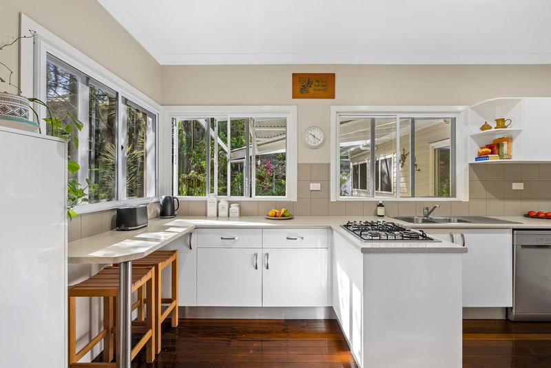 Photo - 11 Bardon Esplanade, Bardon QLD 4065 - Image 6