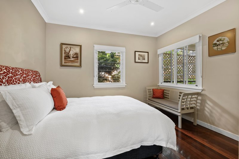 Photo - 11 Bardon Esplanade, Bardon QLD 4065 - Image 8