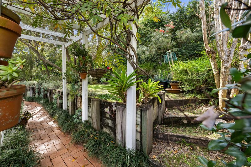 Photo - 11 Bardon Esplanade, Bardon QLD 4065 - Image 16
