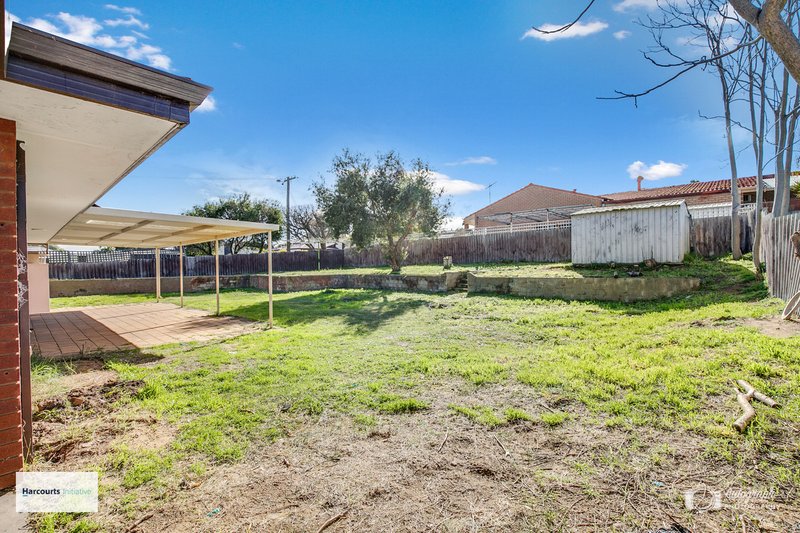 Photo - 11 Bardsley Avenue, Girrawheen WA 6064 - Image 20