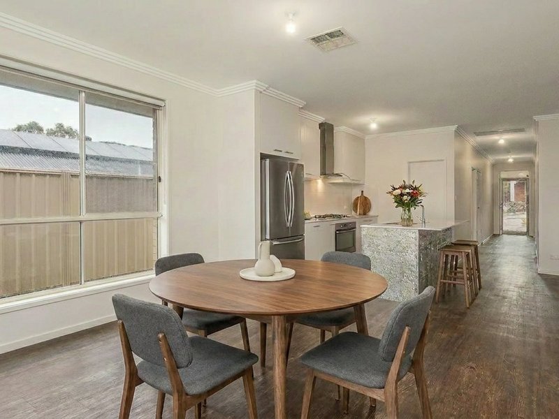 Photo - 11 Barnet Close, Mount Barker SA 5251 - Image 2
