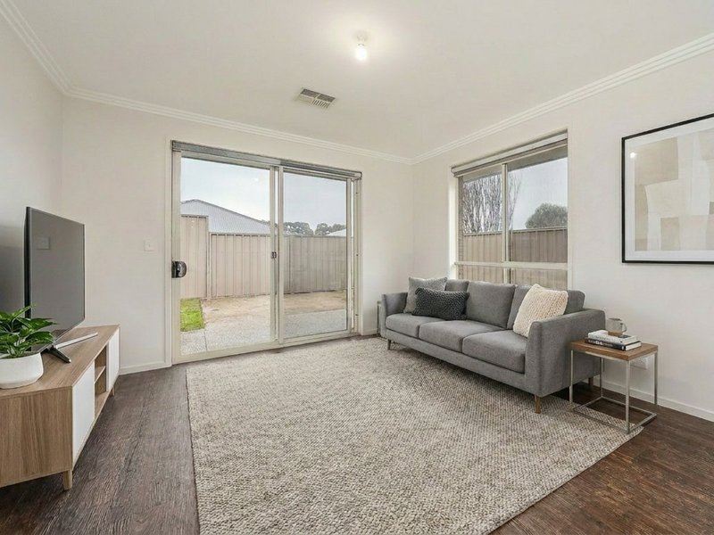 Photo - 11 Barnet Close, Mount Barker SA 5251 - Image 3