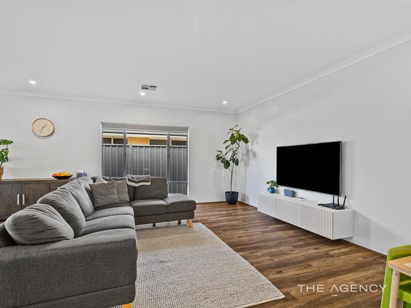 Photo - 11 Barnong Road, Golden Bay WA 6174 - Image 9