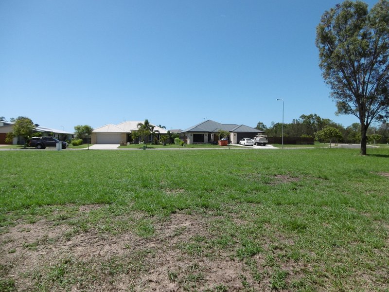 Photo - 11 Barramundi Drive, Burrum Heads QLD 4659 - Image 12