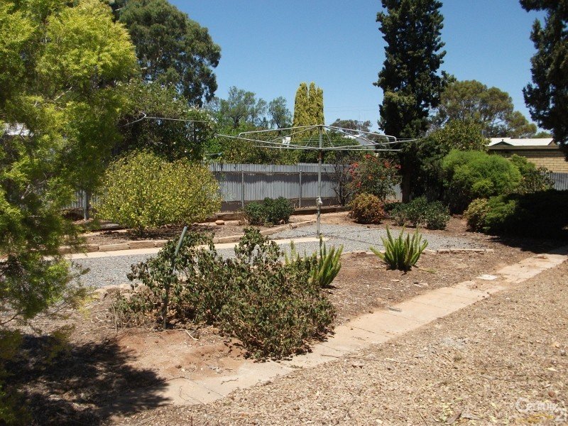 Photo - 11 Barry Street, Port Pirie SA 5540 - Image 11