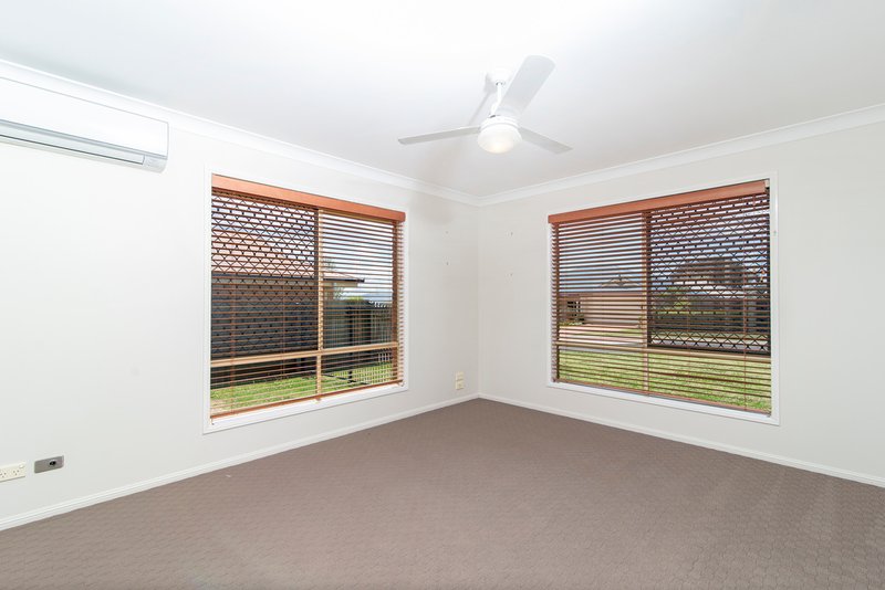 Photo - 11 Barton Street, Middle Ridge QLD 4350 - Image 5