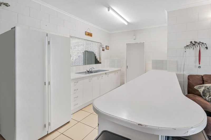 Photo - 11 Baway Close, Caravonica QLD 4878 - Image 7