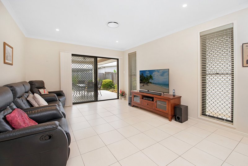 Photo - 11 Bayou Street, Birtinya QLD 4575 - Image 4