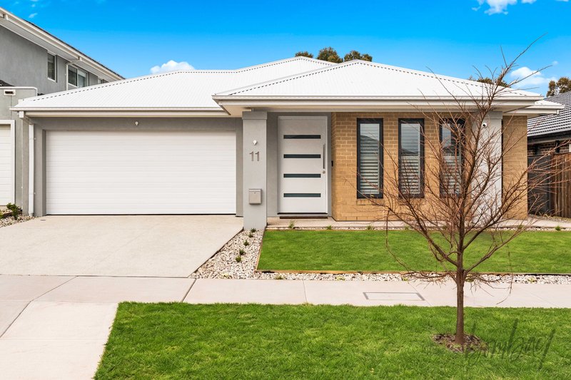 Photo - 11 Beacon Close, Beveridge VIC 3753 - Image 2