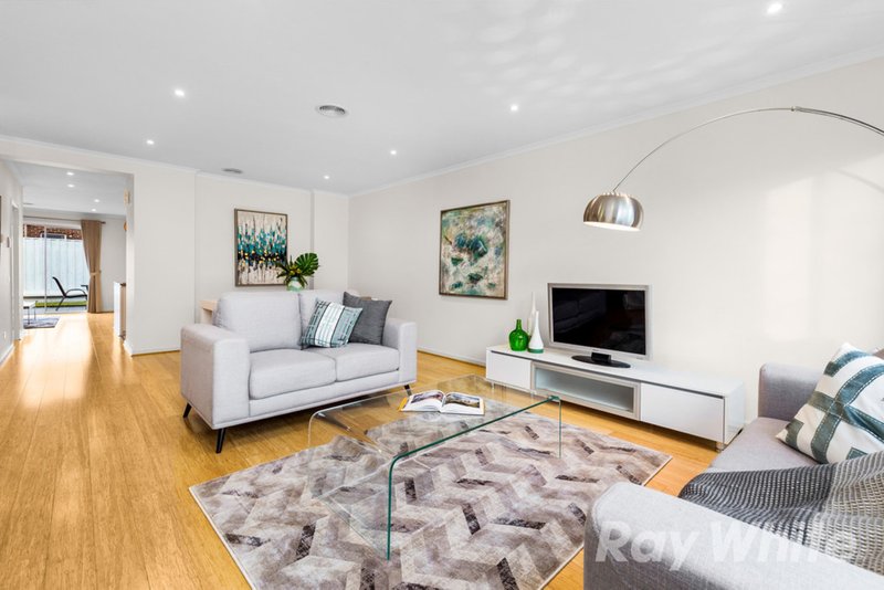 Photo - 11 Beaconsfield Road, Mulgrave VIC 3170 - Image 3