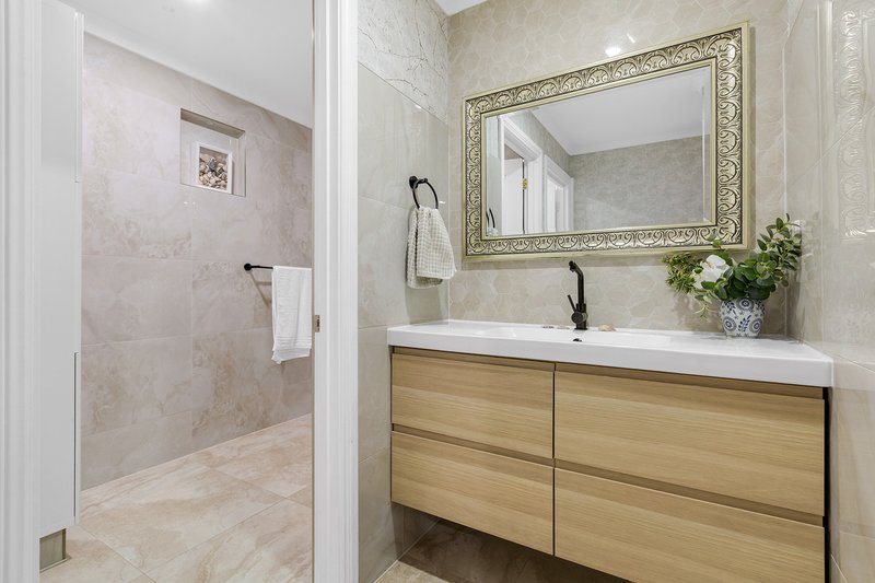 Photo - 11 Beatrix Drive, Craigmore SA 5114 - Image 27