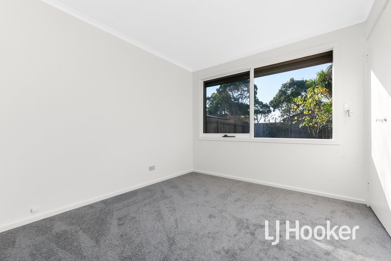 Photo - 11 Beckington Crescent, Hampton Park VIC 3976 - Image 12