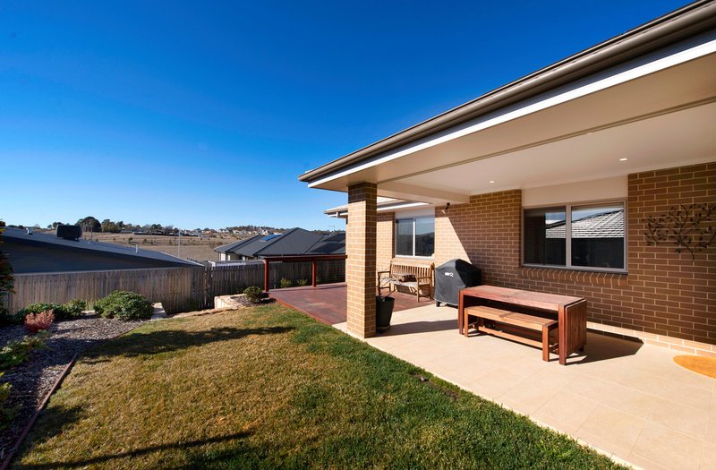 Photo - 11 Bedbrook Street, Coombs ACT 2611 - Image 20