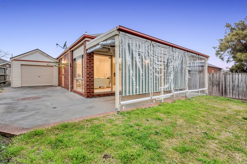 Photo - 11 Beechville Place, Craigieburn VIC 3064 - Image 21