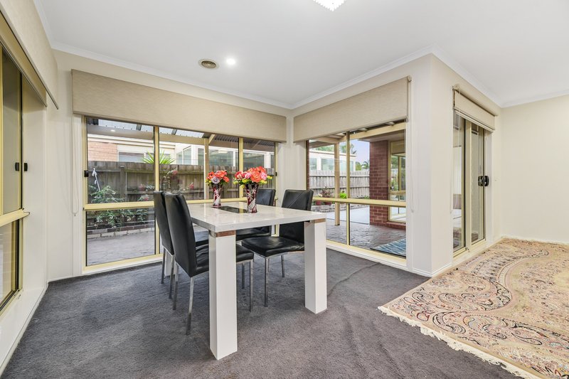 Photo - 11 Beethoven Drive, Narre Warren South VIC 3805 - Image 8