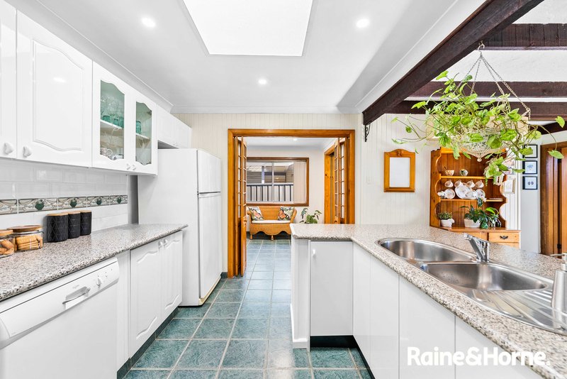 Photo - 11 Begonia Avenue, Cabramatta NSW 2166 - Image 3