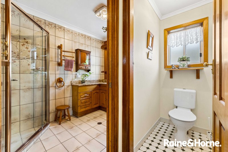 Photo - 11 Begonia Avenue, Cabramatta NSW 2166 - Image 7