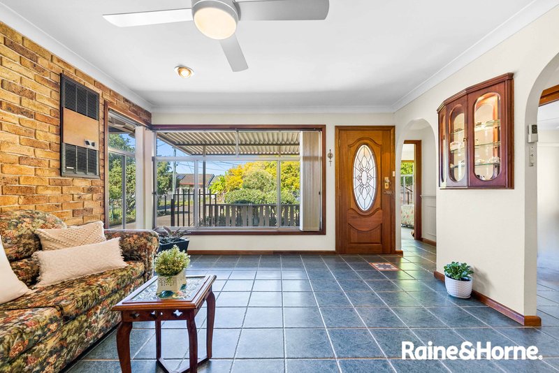 Photo - 11 Begonia Avenue, Cabramatta NSW 2166 - Image 10