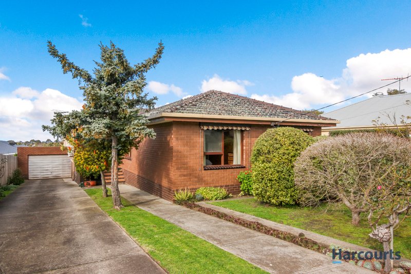 11 Belcher Street, Hamlyn Heights VIC 3215