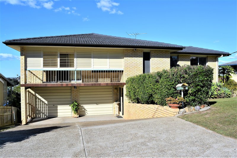 Photo - 11 Belfort Street, Stafford Heights QLD 4053 - Image 7