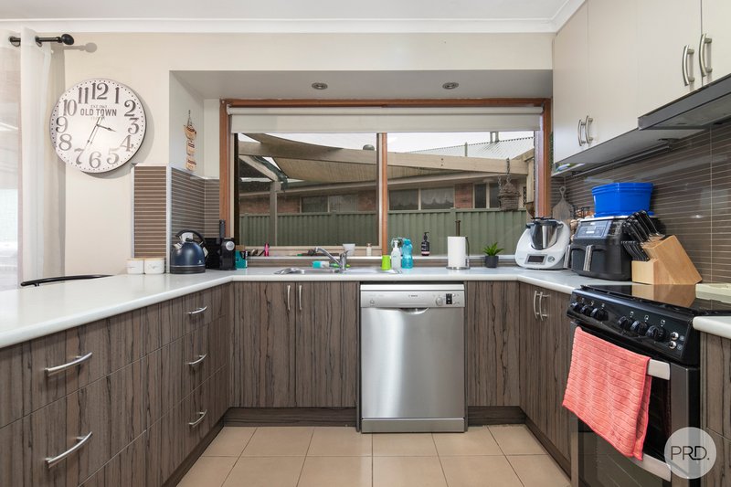 Photo - 11 Bell Street, Creswick VIC 3363 - Image 6