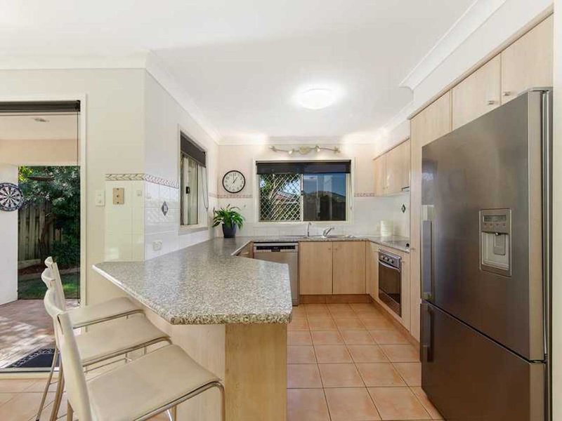 Photo - 11 Bella Donna Pl , Robina QLD 4226 - Image 3