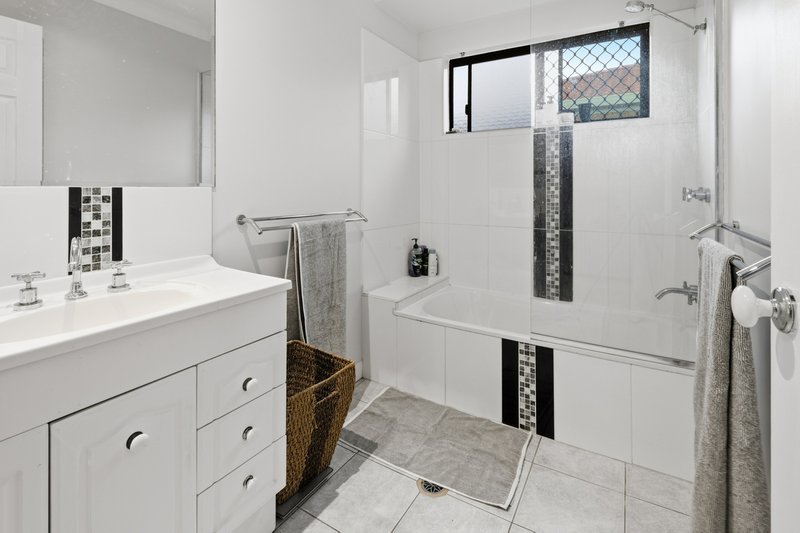 Photo - 11 Bellingham Crescent, Kirwan QLD 4817 - Image 10