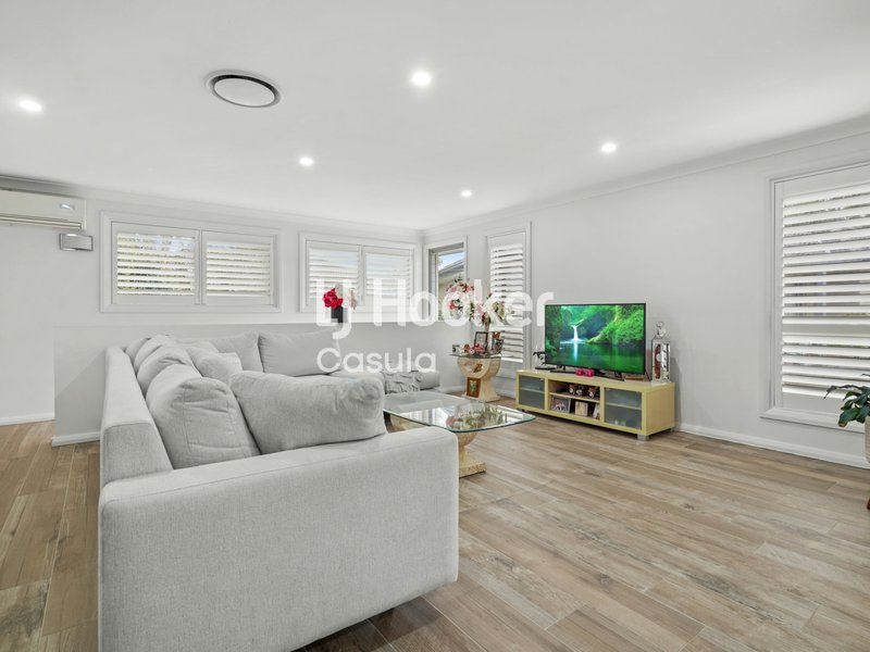 Photo - 11 Bellona Terrace, Glenfield NSW 2167 - Image 2