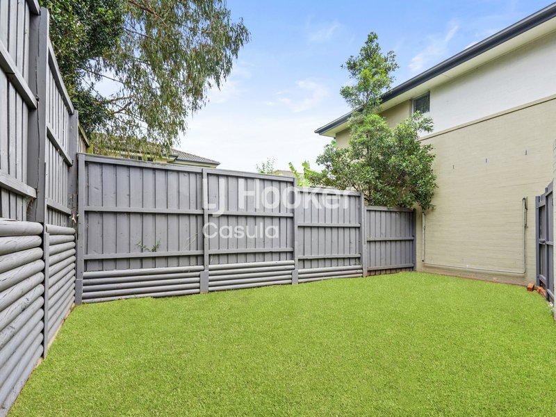 Photo - 11 Bellona Terrace, Glenfield NSW 2167 - Image 7