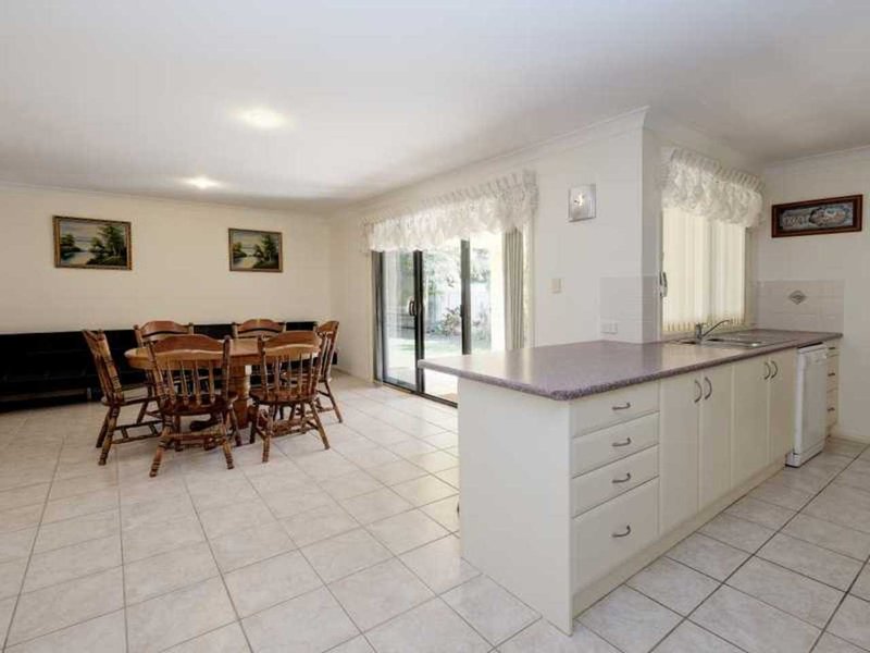 Photo - 11 Benara Crescent, Forster NSW 2428 - Image 9