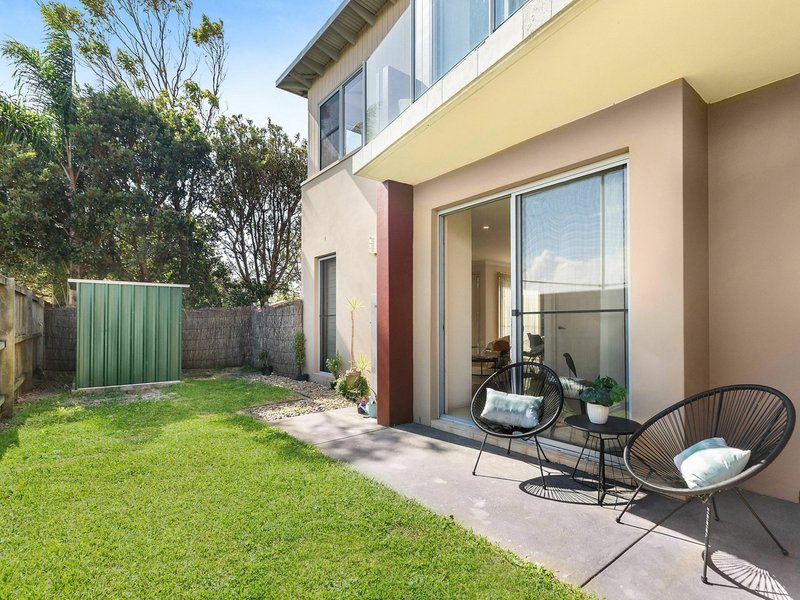 Photo - 1/1 Benelong Street, The Entrance NSW 2261 - Image 4