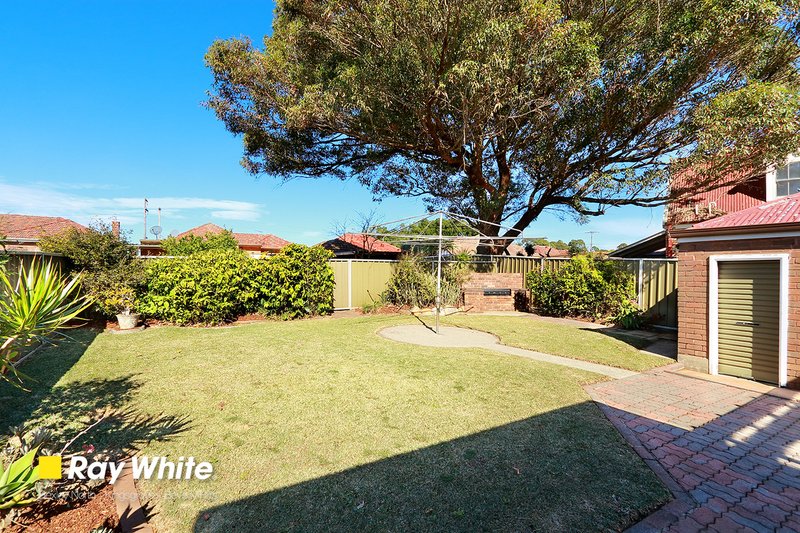 Photo - 11 Bennett Street, Kingsgrove NSW 2208 - Image 3