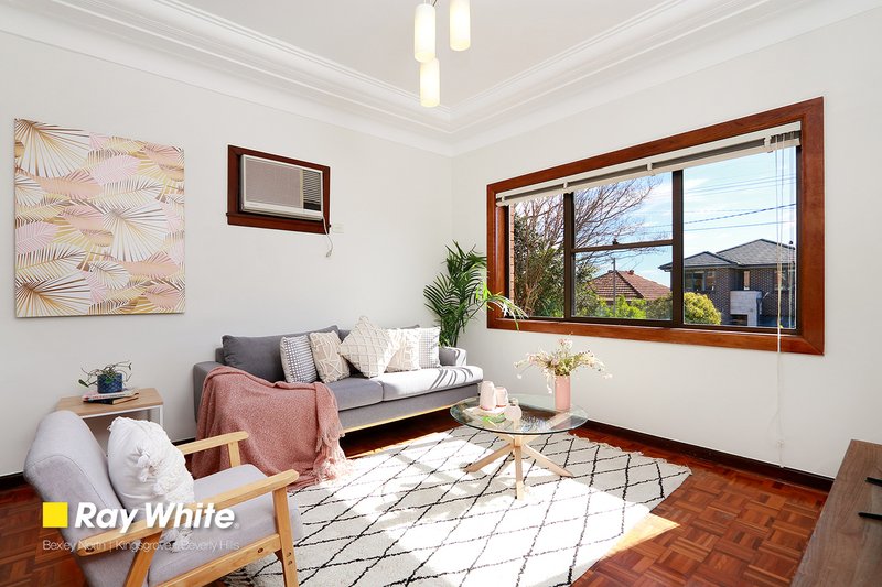 Photo - 11 Bennett Street, Kingsgrove NSW 2208 - Image 5