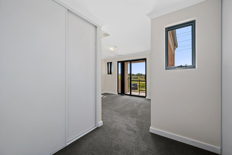 Photo - 11 Bent Street, Cannington WA 6107 - Image 9
