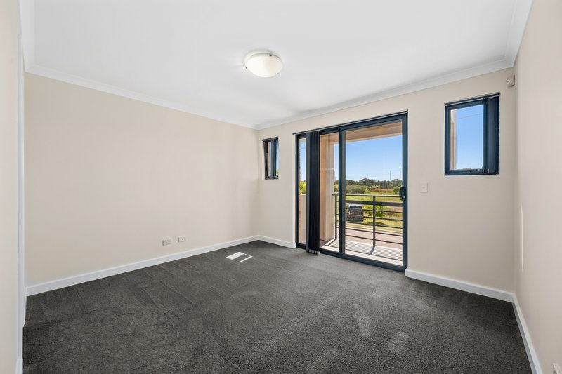 Photo - 11 Bent Street, Cannington WA 6107 - Image 10