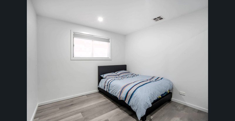 Photo - 11 Berenice Street, Taylor ACT 2913 - Image 4