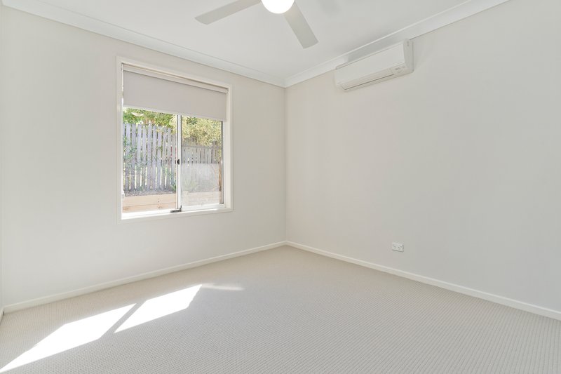 Photo - 11 Berkeley Place, Ferny Grove QLD 4055 - Image 13