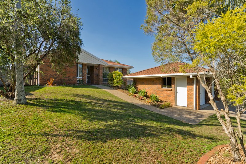 Photo - 11 Berkeley Place, Ferny Grove QLD 4055 - Image 16